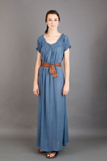 vestido mujer medieval azul